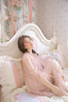 小魔女蒙娜